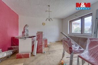 We offer for sale a spacious family house in a quiet part