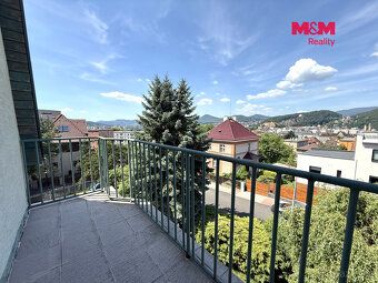 Pronájem bytu 4+1 s dvěma balkóny o užitné ploše 108 m² v kl
