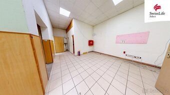 Pronájem komerčních prostor 456 m obchod / showroom / kancel