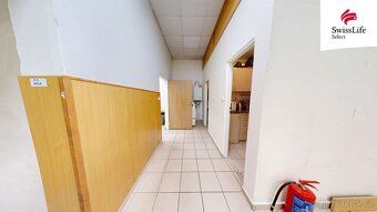 Pronájem komerčních prostor 456 m obchod / showroom / kancel