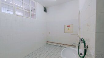 Ref. No. 27030 House in the center of Tlumacov with
