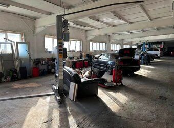 Přenechám za odstupné plně vybavený autoservis, užitná ploch