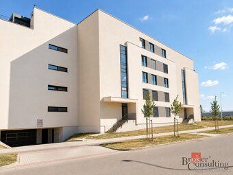 Podnájem bytu 2+kk, 62 m2 se zahradou a garážovým stáním - M