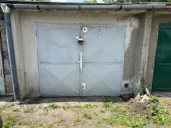 Pronajmu garáž Slezská Ostrava ulice Komerční.
Garáž nemá el