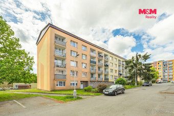Nabízíme k prodeji velmi příjemný a světlý byt o dispozici 3