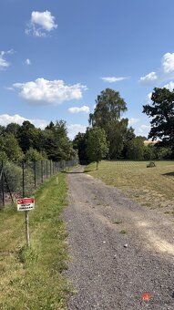 Sprzedam przestronną działkę o powierzchni 3023 m² w