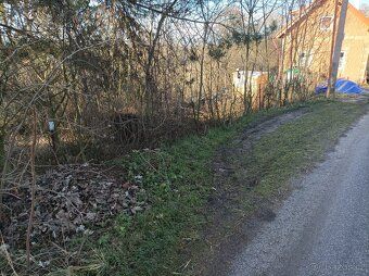 Sprzedam działkę w centrum miejscowości Pięćkozły koło