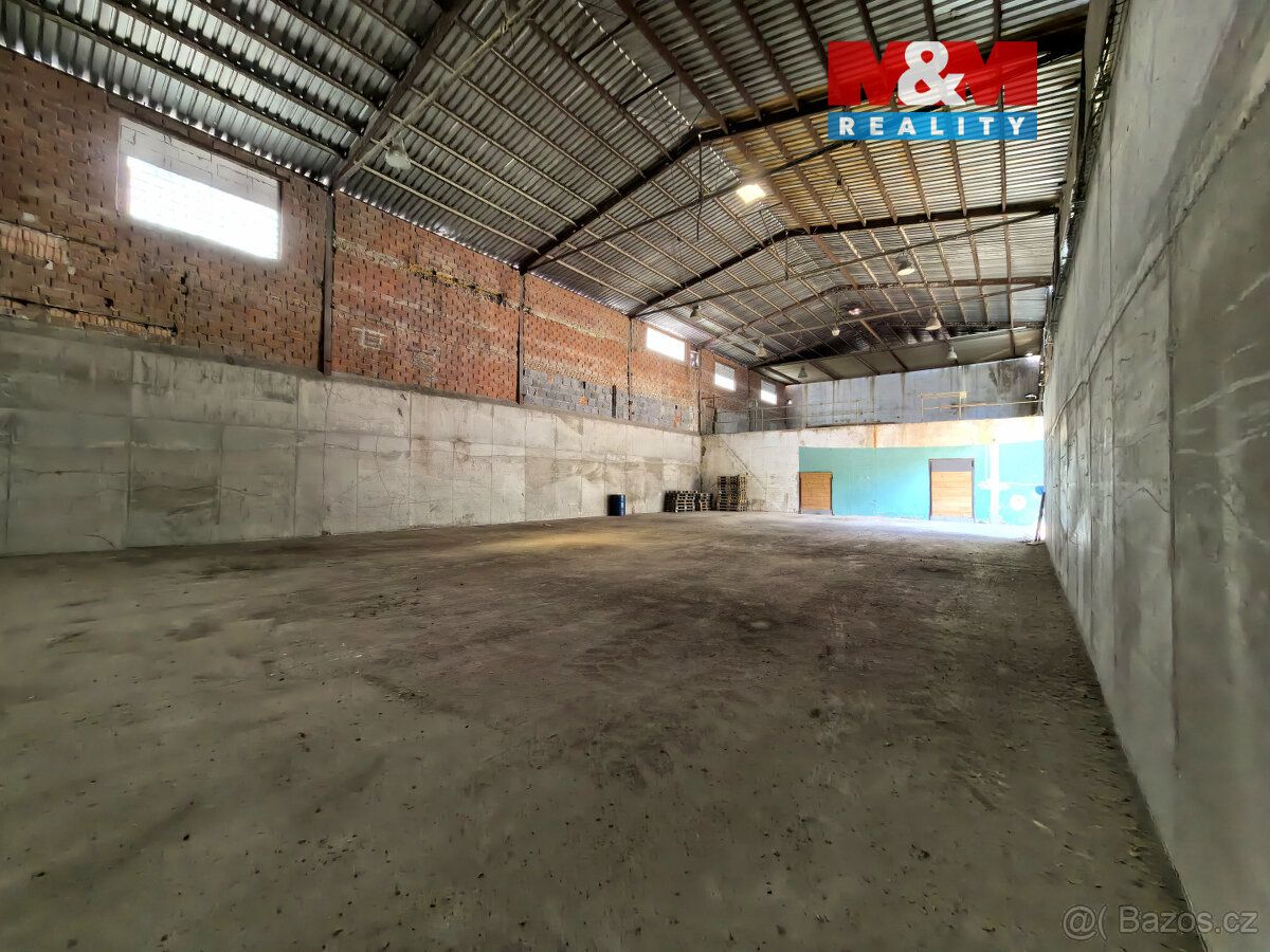 Nabízíme k pronájmu skladovou halu o výměře 334 m² ve Vysoké
