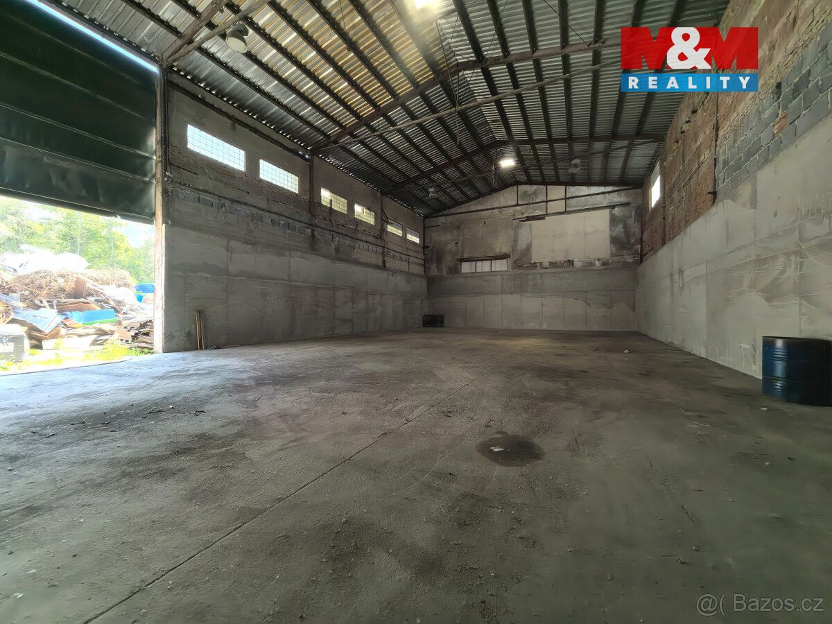 Nabízíme k pronájmu skladovou halu o výměře 334 m² ve Vysoké