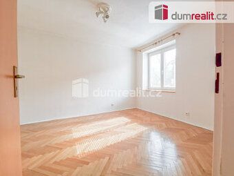 Dobrý deň, sme pár s vychovaným kocúrikom v byte. Obaja