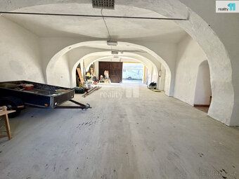 оплата, Оренда маєтку – Добровіз біля Праги 287 м² житлової