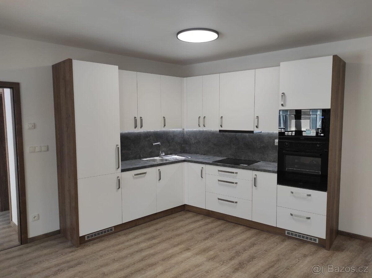 Wynajmę mieszkanie 2+kk, 55,7 m² + piwnica 3,3 m², miejsce