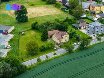 We offer you a family house for purchase in a quiet part of