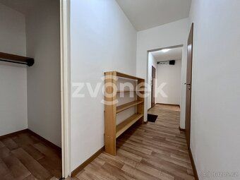 Ev.č. ZL04764 Nabízíme k dlouhodobému pronájmu světlý a skvě