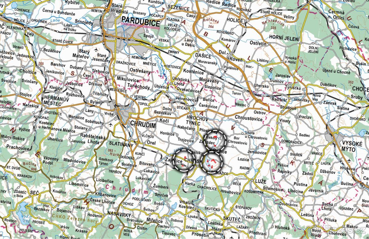 V katastrálních územích Chrast, Podlažice, Rosice u Chrasti 