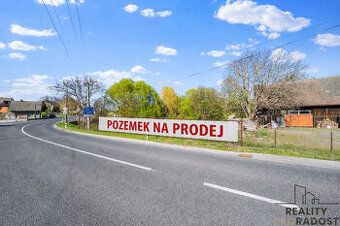 V katastrálních územích Chrast, Podlažice, Rosice u Chrasti 