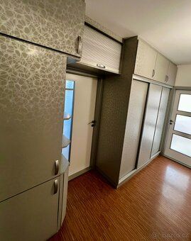 Prodej bytu 3+1 se zaskleným balkonem | osobní vlastnictví |