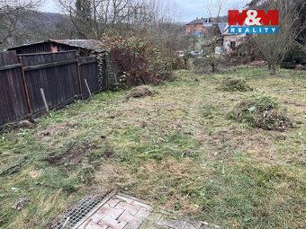 Rodinný dům o 2 místnostech situovaný na okraji obce Bezděko