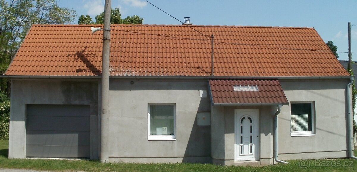 Sprzedam dom w miejscowości MACKOVICE. Nadaje się dla
