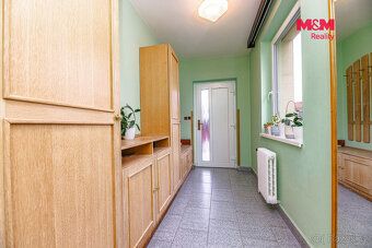 Hledáte prostorný dům pro rodinné bydlení s možností dalšího