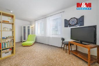 Продаємо гарний утеплений цегляний односімейний будинок у