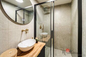 Sprzedaję mieszkania/3+1, 65 m2, ul. Dukelska 630/1, 39102