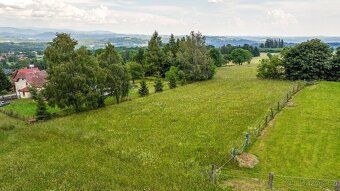 Oferujemy na sprzedaż działki ewidencyjne nr 696/19 i 696/9