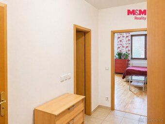 Oferujemy do wynajęcia przestronne i pomalowane mieszkanie