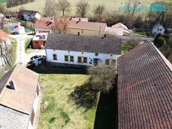Sprzedamy dom jednorodzinny z działką w miejscowości Kůšť