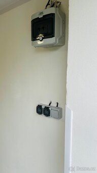 Hello, I am offering for sale a garage measuring 22 m²
