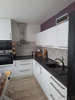 Vyměním 2 + kk, zrekonstruovaný, cihla,výtah Trávníky za vět