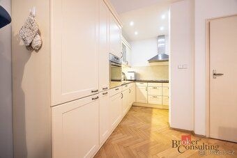 Sprzedaż, mieszkanie 3+pok., 85m2, Praga 1 - DługaW ramach