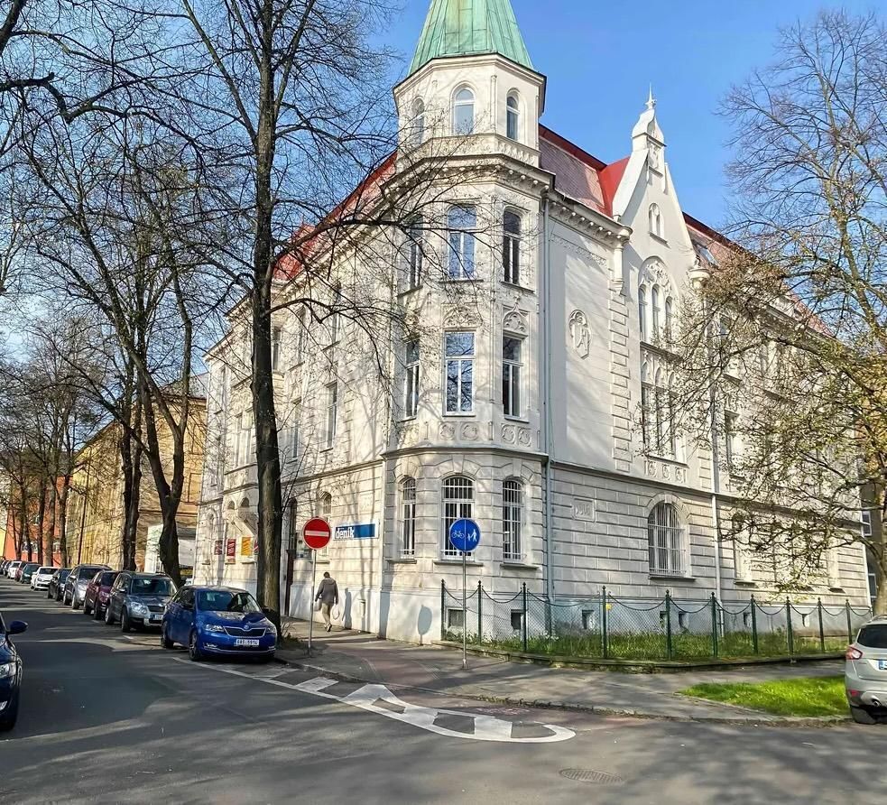 Szukasz własnej kancelarii, ale nie chcesz być zamknięty