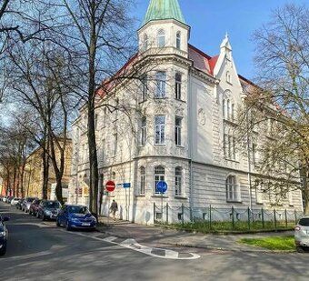 Szukasz własnej kancelarii, ale nie chcesz być zamknięty
