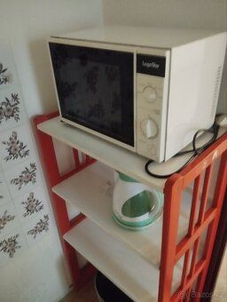 I am renting an apartment 3+1 in Prague 4 Modřany. There