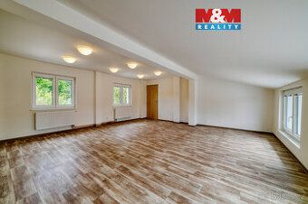Wynajmę lokal w wyposażonym salonie z stałą klientelą