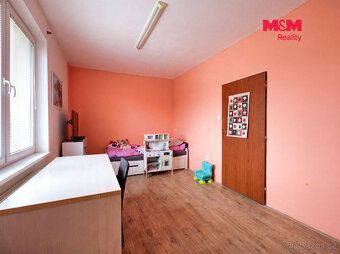 We offer for sale a large apartment 4 + 1 measuring 124 m²