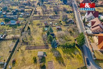 Nabízíme k prodeji 2 pozemky o celkové rozloze 1053m2 v zahr