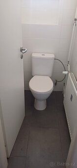 Prodám krásný slunný byt, 68m2, 3+kk s garáží, třemi sklepy,
