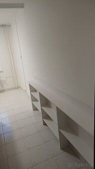 Nabízím k pronájmu prostorný byt 2+1, který se nachází ve 3.