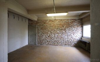 Na prenájom skladových priestorov o rozlohe 720 m² na