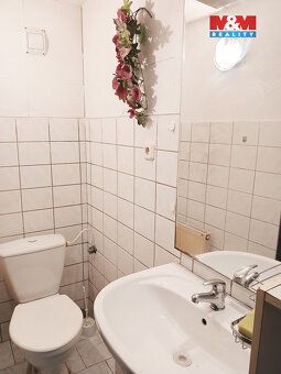 Dovolujeme si Vám nabídnout k pronájmu ateliér k bydlení o d