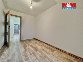 Dům o zastavěné ploše 94 m2, se nachází v klidné části Ostra