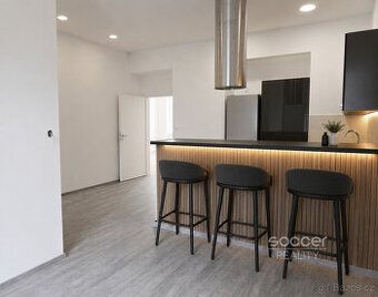 Oferujemy do wynajęcia przestronne mieszkanie 5+kk o