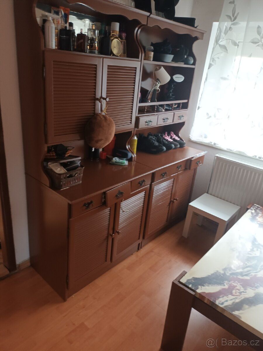 Mieszkanie znajduje się w Pradze Kyjech 9 w rodzinnym domu