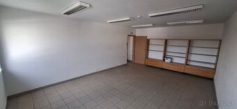 Do długoterminowego wynajmu oferujemy biuro o powierzchni