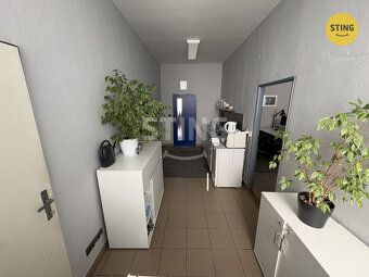 Oferujemy do wynajęcia spójną przestrzeń biurową o łącznej