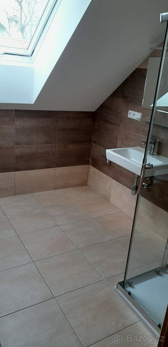 Pronajmu nově zrekonstruovaný byt 2kk 52m². 14tis+poplatky.