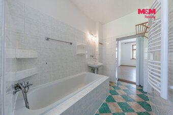 ☀️ Hledáte byt v Karlových Varech, který je světlý, útulný a