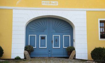 Nabízíme k prodeji unikátní komerční objekt o celkové rozloz